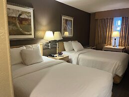 Seven Oaks Hotel Regina