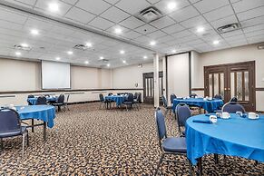 Seven Oaks Hotel Regina