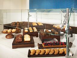 Hyatt Regency Los Angeles International Airport