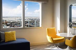 Hyatt Regency Los Angeles International Airport