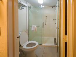 Red Roof Inn Tallahassee East