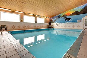 Fireside Inn & Suites