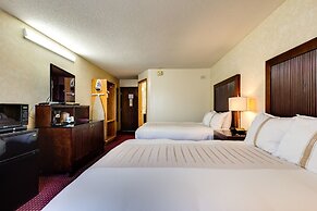 Fireside Inn & Suites