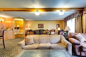 Fireside Inn & Suites