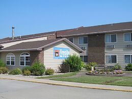 Fireside Inn & Suites