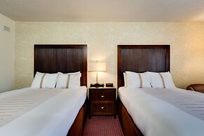 Fireside Inn & Suites
