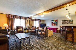 Fireside Inn & Suites