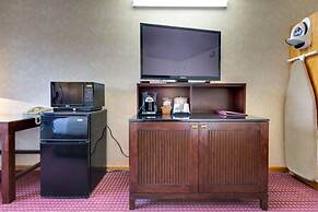 Fireside Inn & Suites