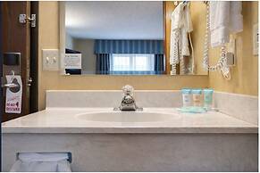 Fireside Inn and Suites