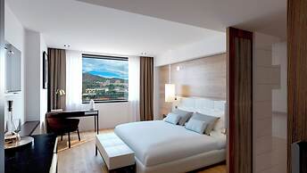 Torre Melina, a Gran Meliá Hotel