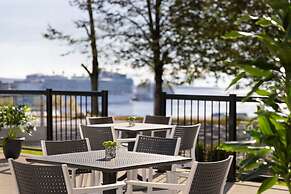 Crowne Plaza Saint John Harbour View by IHG