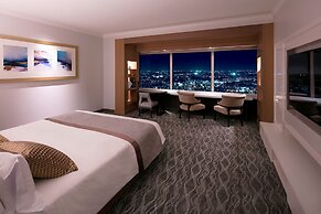 Yokohama Royal Park Hotel