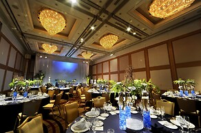 Yokohama Royal Park Hotel