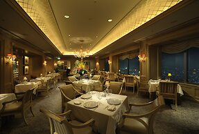 Yokohama Royal Park Hotel