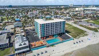 Comfort Inn & Suites Daytona Beach Oceanfront