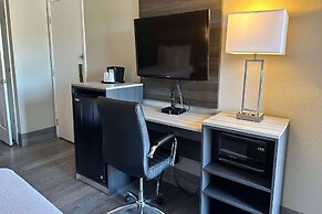 Days Inn by Wyndham San Diego Vista