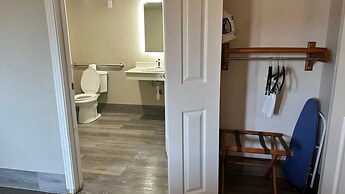 Days Inn by Wyndham San Diego Vista