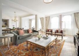 Cloister at The Boca Raton