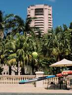 Cloister at The Boca Raton