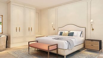 Cloister at The Boca Raton