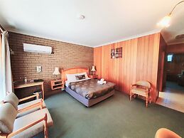 Golden Grain Motor Inn