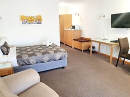 Golden Grain Motor Inn