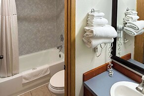 Econo Lodge Edmonds North Seattle