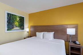 Days Inn by Wyndham Florence/I-95 North