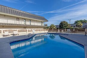 Days Inn by Wyndham Florence/I-95 North