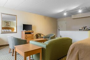 Quality Inn & Suites Fairview