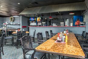 Quality Inn & Suites Fairview