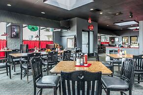 Quality Inn & Suites Fairview