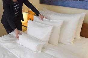 Glärnischhof by Trinity