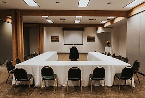 Grouse Mountain Lodge