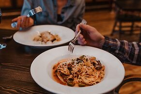 Grouse Mountain Lodge