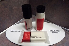 Super 8 by Wyndham Casper East/Evansville