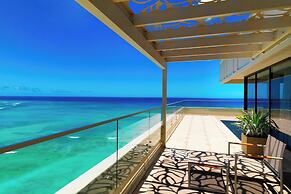 Moana Surfrider, A Westin Resort & Spa, Waikiki Beach