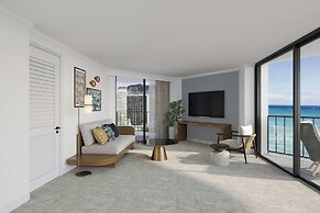 Moana Surfrider, A Westin Resort & Spa, Waikiki Beach