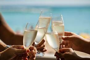 Moana Surfrider, A Westin Resort & Spa, Waikiki Beach