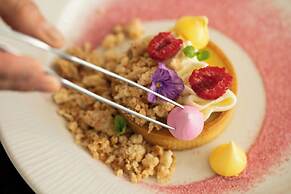 Moana Surfrider, A Westin Resort & Spa, Waikiki Beach