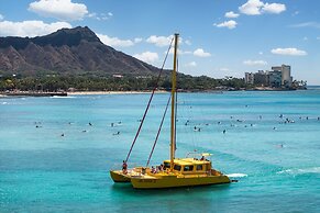 Moana Surfrider, A Westin Resort & Spa, Waikiki Beach