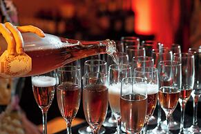 Moana Surfrider, A Westin Resort & Spa, Waikiki Beach