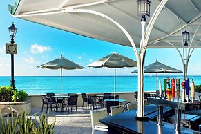 Moana Surfrider, A Westin Resort & Spa, Waikiki Beach