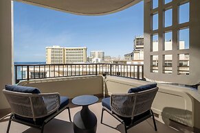 Moana Surfrider, A Westin Resort & Spa, Waikiki Beach