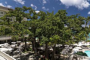 Moana Surfrider, A Westin Resort & Spa, Waikiki Beach