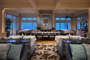 Moana Surfrider, A Westin Resort & Spa, Waikiki Beach