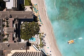 Moana Surfrider, A Westin Resort & Spa, Waikiki Beach