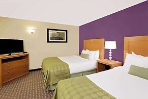 Ramada by Wyndham Marquette