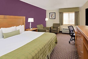 Ramada by Wyndham Marquette