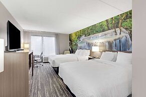 Clarion Pointe Near Erie Casino